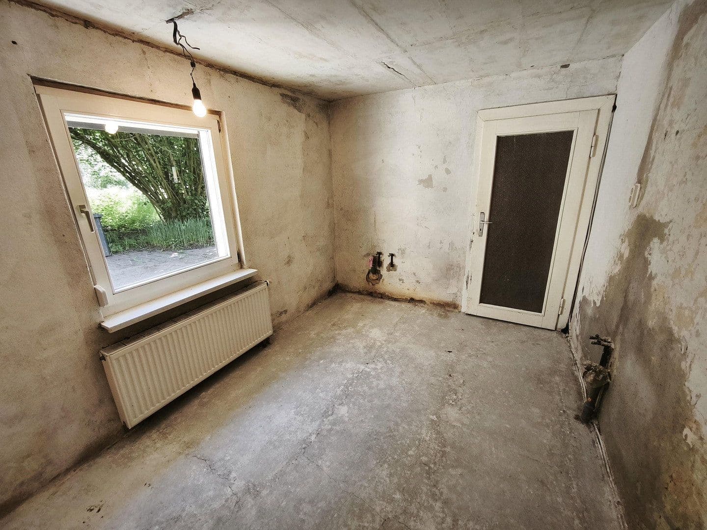 Prodej domu 90 m², pozemek 1.887 m², Grünstraße 17, Zahna-Elster, Sasko-Anhaltsko Prodej domu 90 m², pozemek 1.887 m², Grünstraße 17, Zahna-Elster, Sasko-Anhaltsko