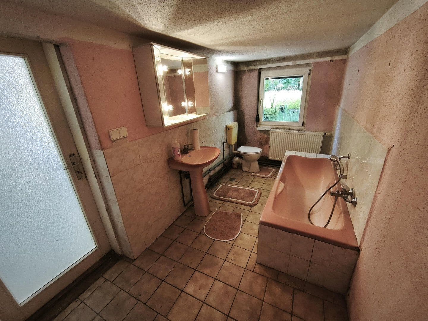 Prodej domu 90 m², pozemek 1.887 m², Grünstraße 17, Zahna-Elster, Sasko-Anhaltsko Prodej domu 90 m², pozemek 1.887 m², Grünstraße 17, Zahna-Elster, Sasko-Anhaltsko