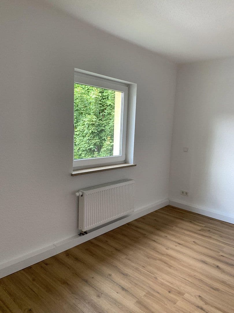 Pronájem domu 170 m², pozemek 530 m², Friedrich Ebert Straße 11, Gotha, Durynsko Pronájem domu 170 m², pozemek 530 m², Friedrich Ebert Straße 11, Gotha, Durynsko