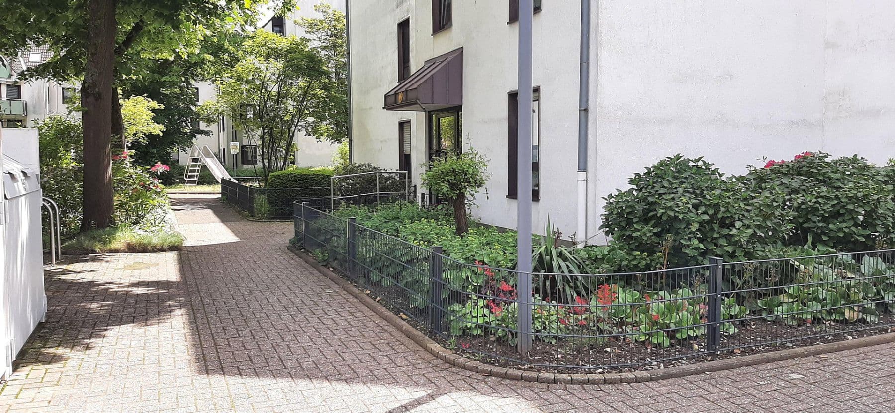 Prodej bytu 2+1 59 m², Ingeborg-Bachmann-Straße 19, Düsseldorf, Severní Porýní-Vestfálsko Prodej bytu 2+1 59 m², Ingeborg-Bachmann-Straße 19, Düsseldorf, Severní Porýní-Vestfálsko