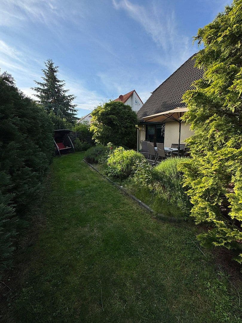 Prodej domu 137 m², pozemek 476 m², Fredersdorf-Vogelsdorf, Braniborsko Prodej domu 137 m², pozemek 476 m², Fredersdorf-Vogelsdorf, Braniborsko
