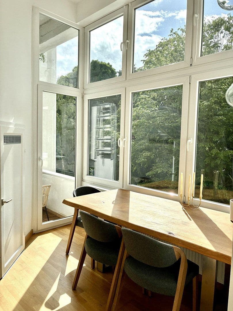 Prodej bytu 3+1 64 m², Stammheimer Straße 59, Köln, Severní Porýní-Vestfálsko Prodej bytu 3+1 64 m², Stammheimer Straße 59, Köln, Severní Porýní-Vestfálsko