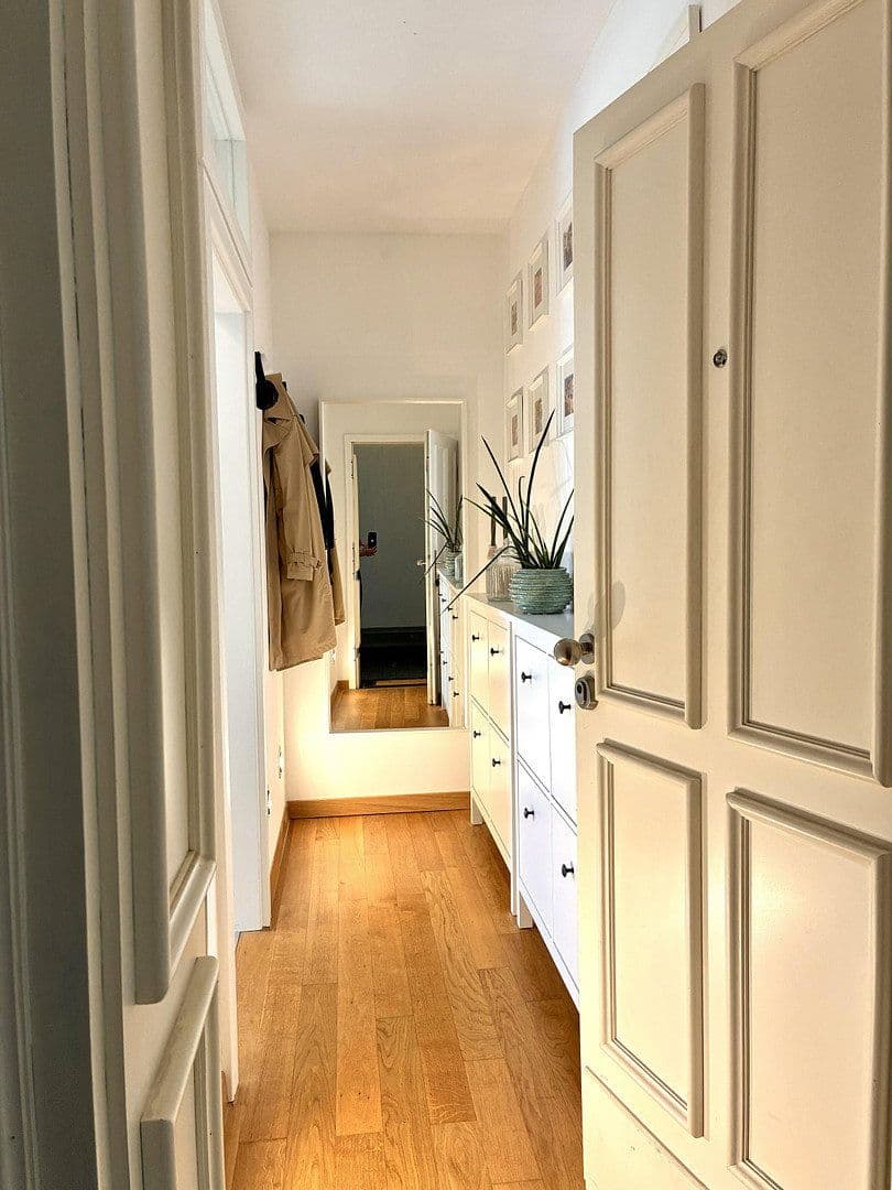 Prodej bytu 3+1 64 m², Stammheimer Straße 59, Köln, Severní Porýní-Vestfálsko Prodej bytu 3+1 64 m², Stammheimer Straße 59, Köln, Severní Porýní-Vestfálsko