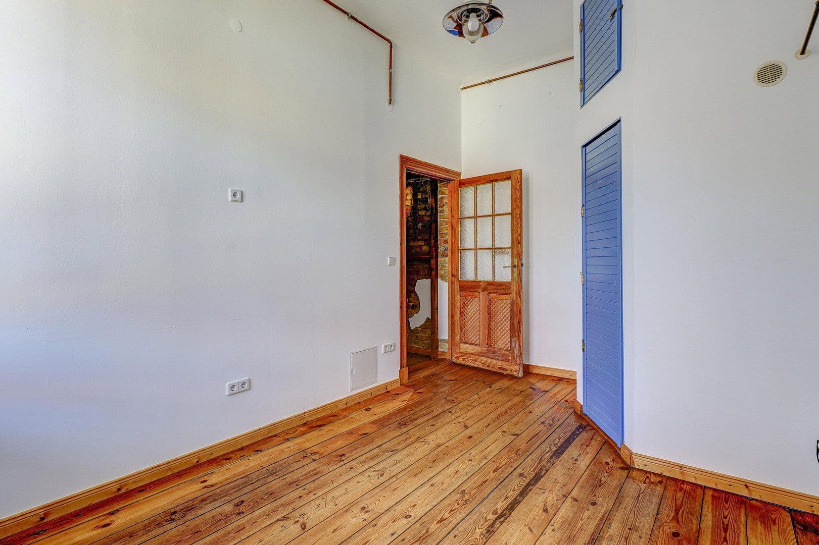Prodej bytu 4+1 146 m², Berlin, Berlín Prodej bytu 4+1 146 m², Berlin, Berlín