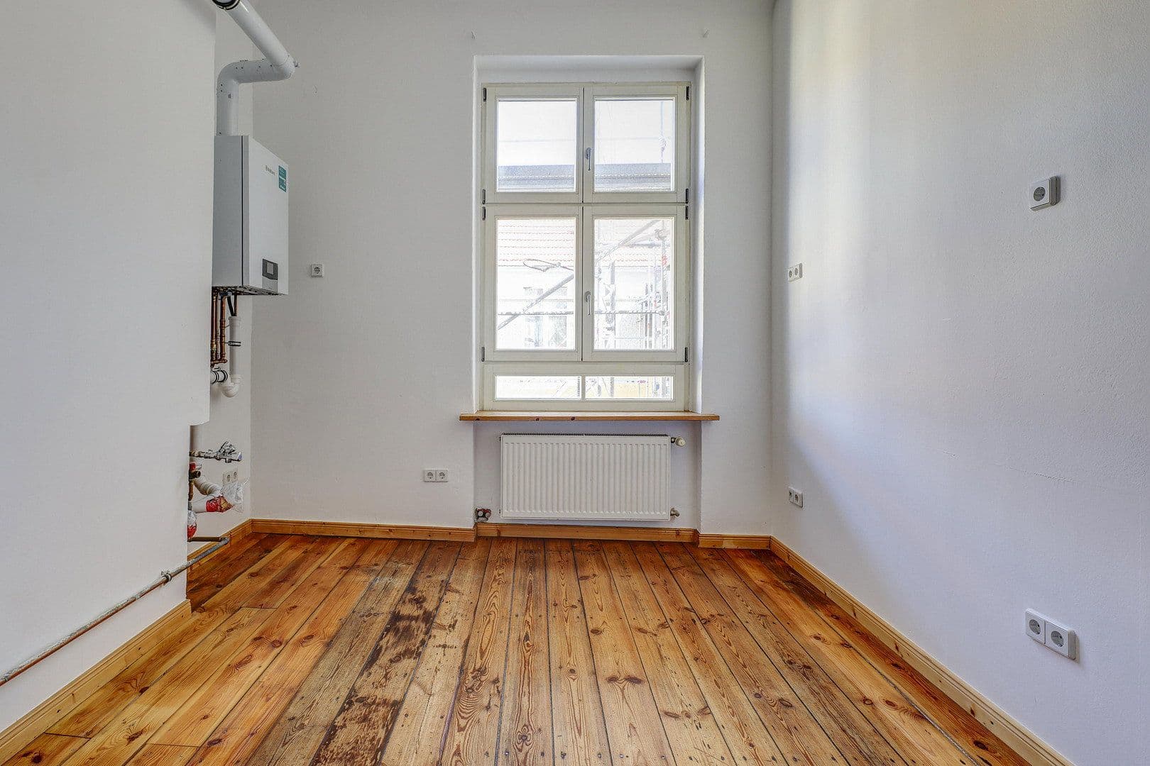 Prodej bytu 4+1 146 m², Berlin, Berlín Prodej bytu 4+1 146 m², Berlin, Berlín