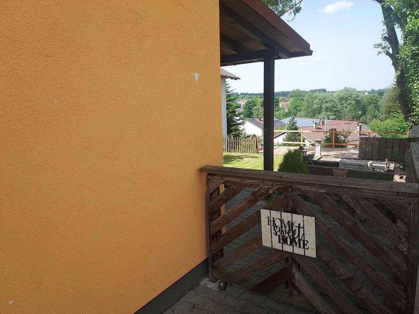 Prodej domu 155 m², pozemek 307 m², St.-Veiter-Str. 25, Neumarkt-St. Veit, Bavorsko Prodej domu 155 m², pozemek 307 m², St.-Veiter-Str. 25, Neumarkt-St. Veit, Bavorsko