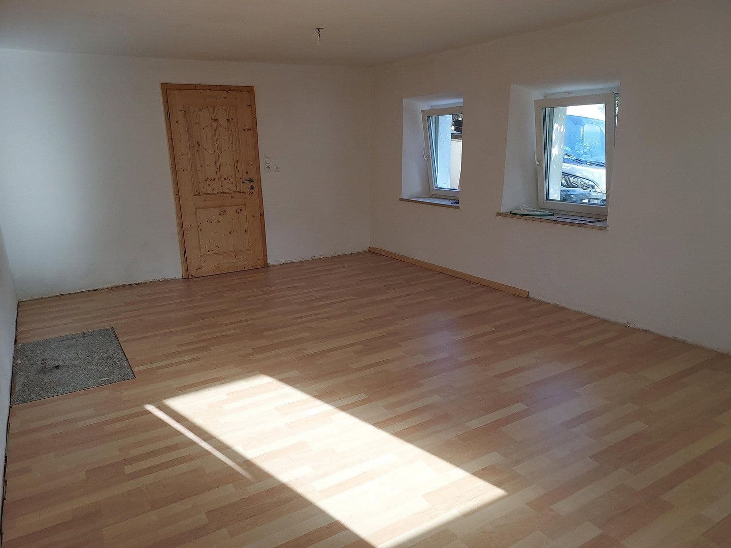 Prodej domu 155 m², pozemek 307 m², St.-Veiter-Str. 25, Neumarkt-St. Veit, Bavorsko Prodej domu 155 m², pozemek 307 m², St.-Veiter-Str. 25, Neumarkt-St. Veit, Bavorsko