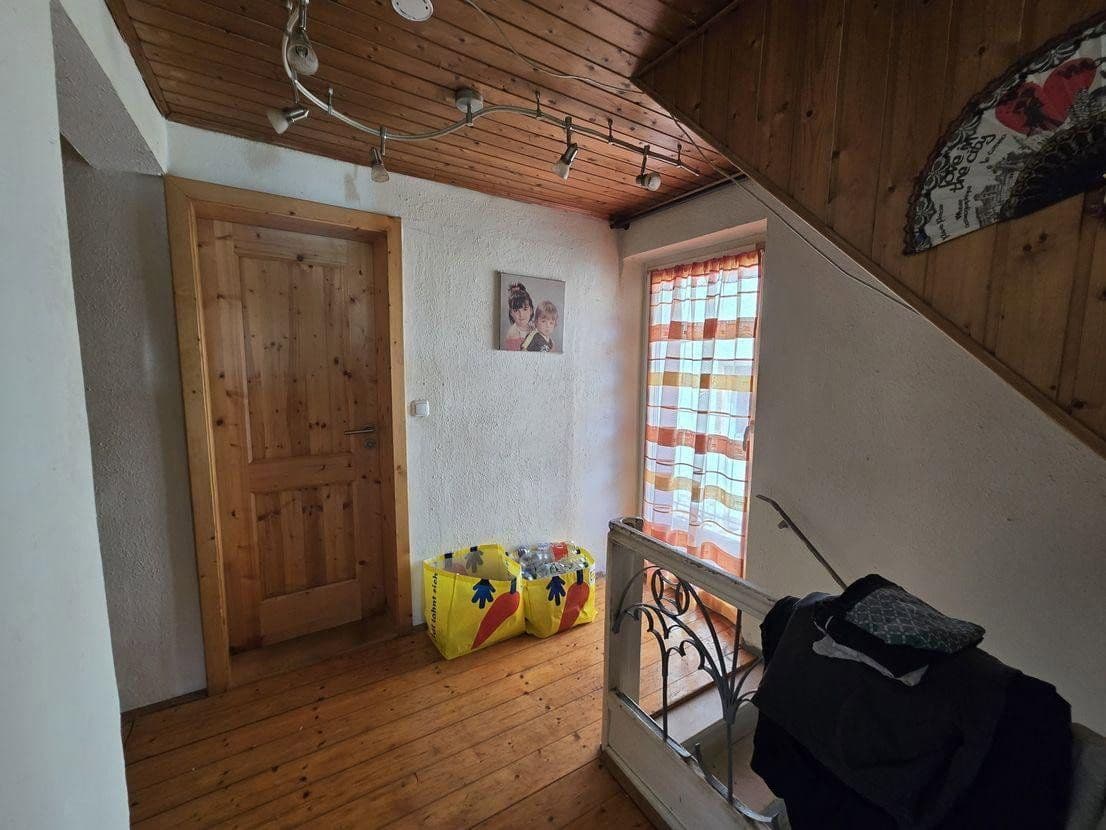 Prodej domu 155 m², pozemek 307 m², St.-Veiter-Str. 25, Neumarkt-St. Veit, Bavorsko Prodej domu 155 m², pozemek 307 m², St.-Veiter-Str. 25, Neumarkt-St. Veit, Bavorsko