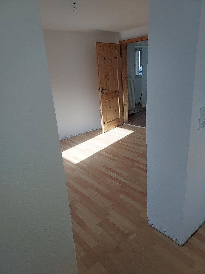 Prodej domu 155 m², pozemek 307 m², St.-Veiter-Str. 25, Neumarkt-St. Veit, Bavorsko Prodej domu 155 m², pozemek 307 m², St.-Veiter-Str. 25, Neumarkt-St. Veit, Bavorsko
