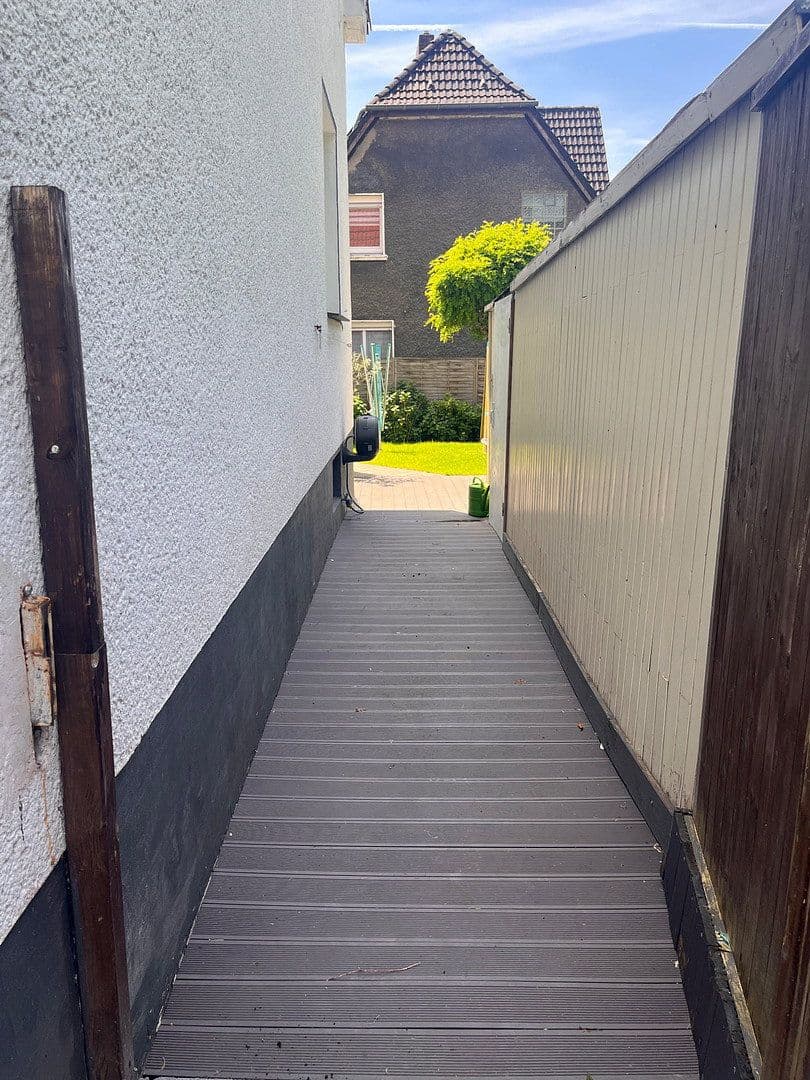 Prodej domu 79 m², pozemek 366 m², Gelsenkirchen, Severní Porýní-Vestfálsko Prodej domu 79 m², pozemek 366 m², Gelsenkirchen, Severní Porýní-Vestfálsko