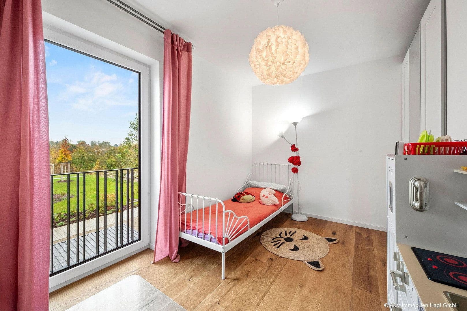 Prodej bytu 4+1 96 m², Lerchenstraße 10a, Poing, Bavorsko Prodej bytu 4+1 96 m², Lerchenstraße 10a, Poing, Bavorsko