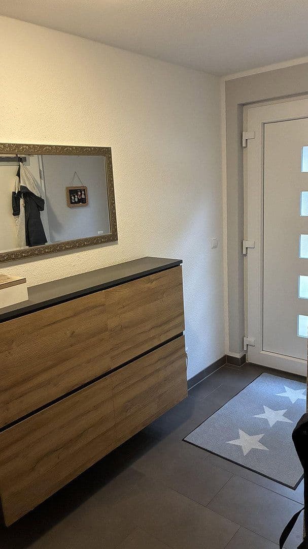 Prodej domu 153 m², pozemek 239 m², Rastatt, Bádensko-Württembersko Prodej domu 153 m², pozemek 239 m², Rastatt, Bádensko-Württembersko
