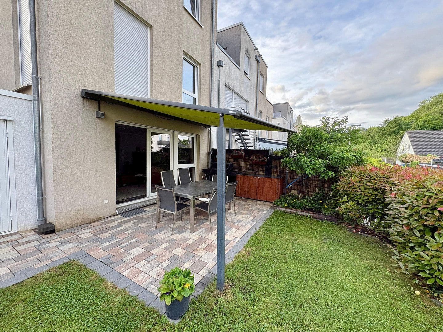 Prodej domu 153 m², pozemek 239 m², Rastatt, Bádensko-Württembersko Prodej domu 153 m², pozemek 239 m², Rastatt, Bádensko-Württembersko