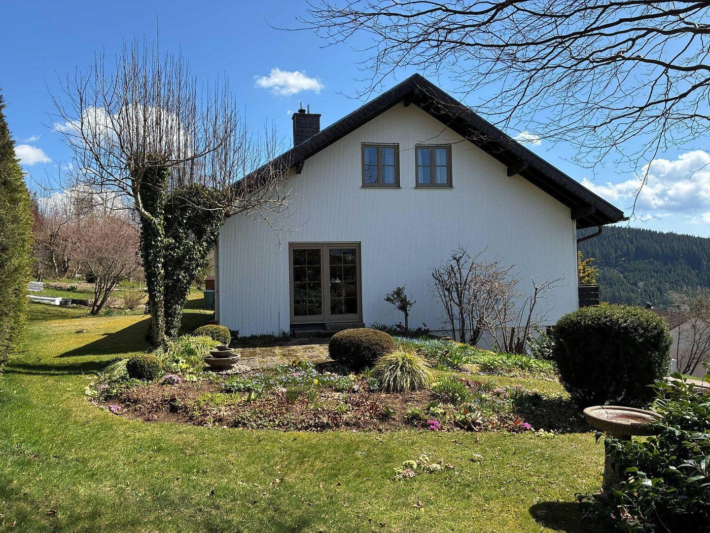 Prodej domu 165 m², pozemek 1.275 m², Furtwangen im Schwarzwald, Bádensko-Württembersko Prodej domu 165 m², pozemek 1.275 m², Furtwangen im Schwarzwald, Bádensko-Württembersko