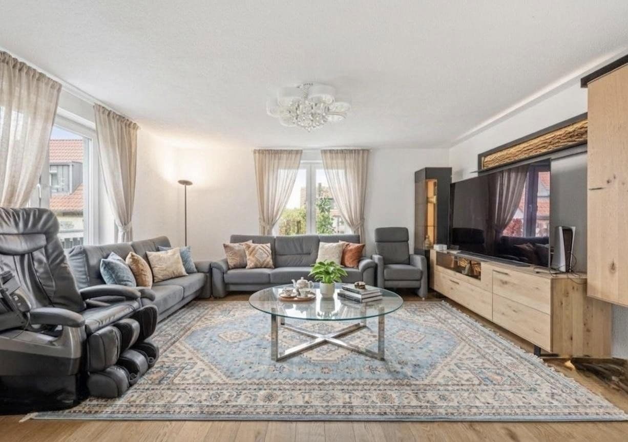 Prodej domu 190 m², pozemek 217 m², Heilbronn, Bádensko-Württembersko Prodej domu 190 m², pozemek 217 m², Heilbronn, Bádensko-Württembersko