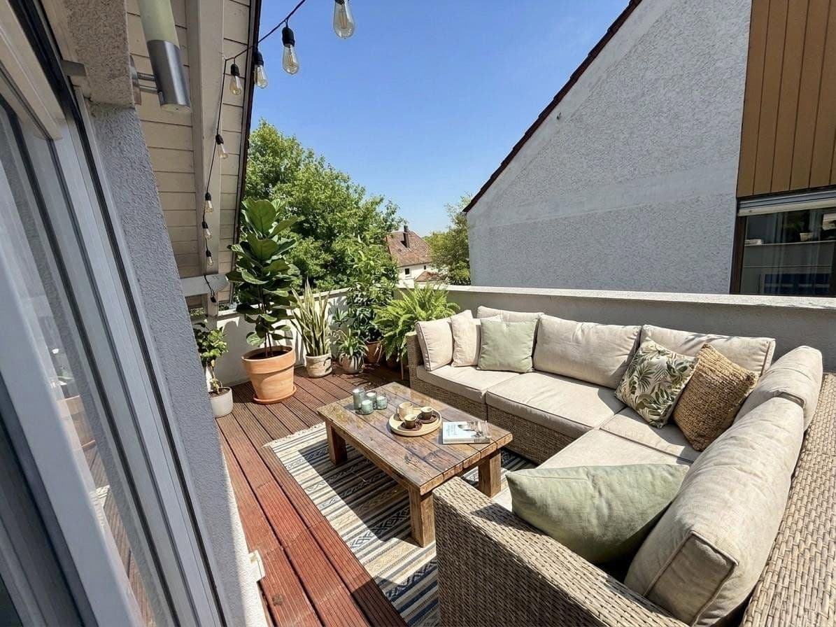 Prodej domu 190 m², pozemek 217 m², Heilbronn, Bádensko-Württembersko Prodej domu 190 m², pozemek 217 m², Heilbronn, Bádensko-Württembersko