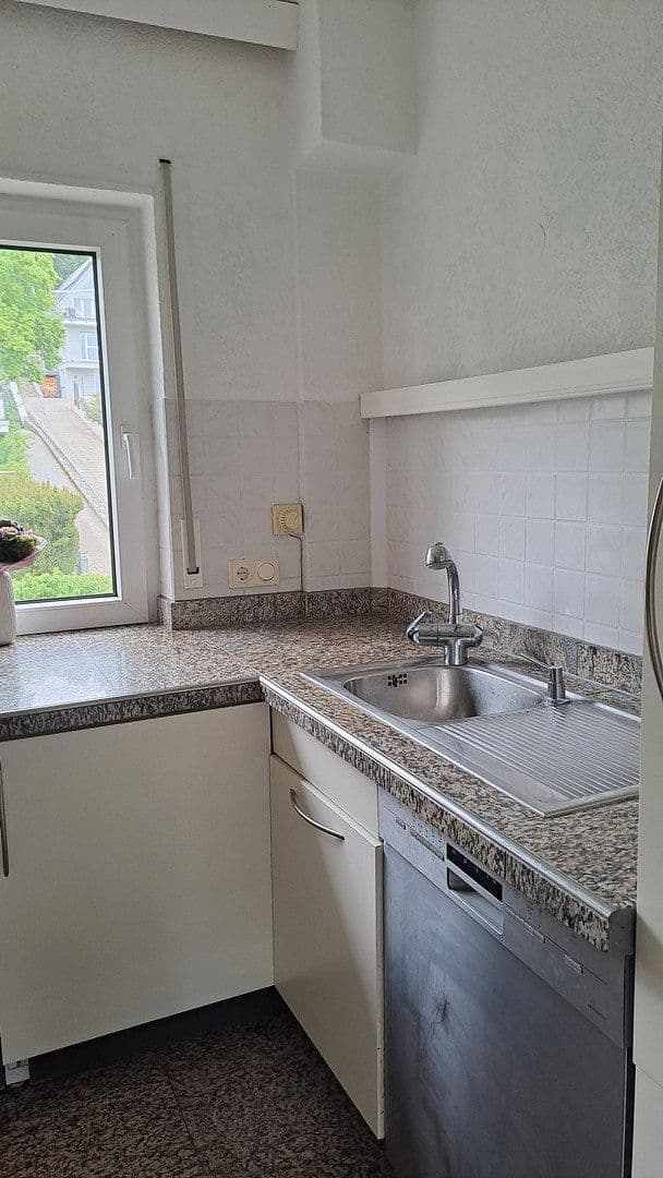 Pronájem bytu 3+1 75 m², Dachbergstraße 55, Bad Soden am Taunus, Hessen Pronájem bytu 3+1 75 m², Dachbergstraße 55, Bad Soden am Taunus, Hessen