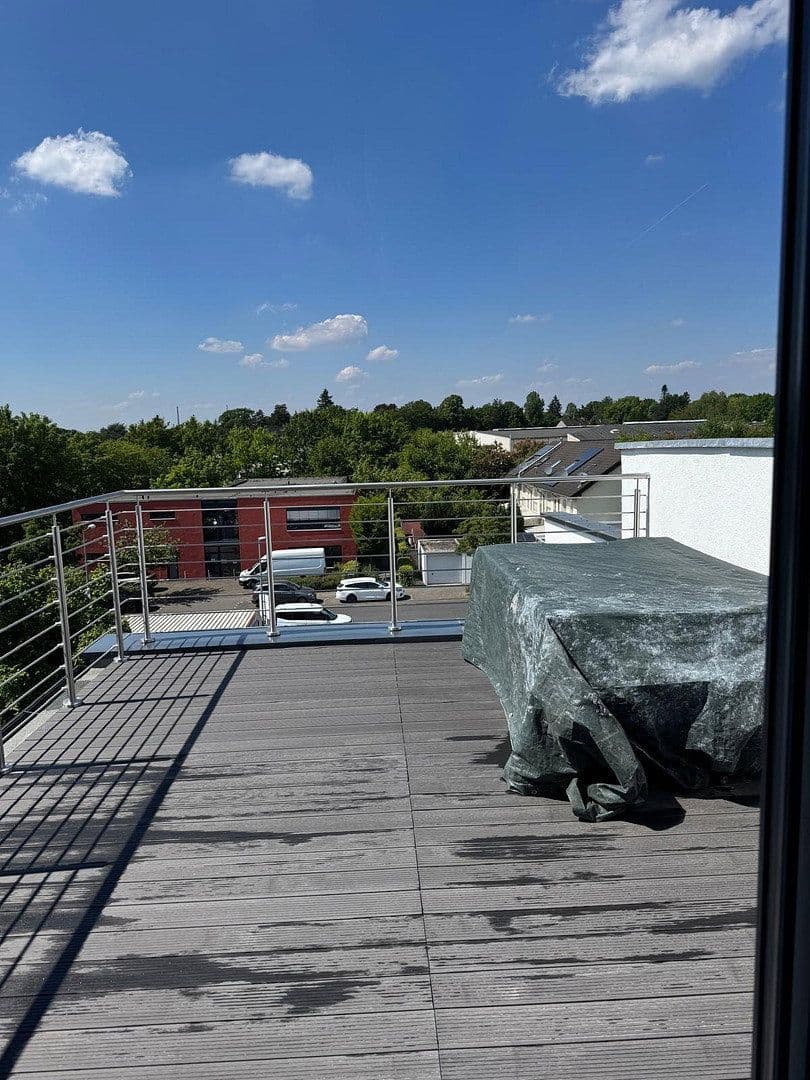 Pronájem bytu 3+1 64 m², Berliner Str. 911, Köln, Severní Porýní-Vestfálsko Pronájem bytu 3+1 64 m², Berliner Str. 911, Köln, Severní Porýní-Vestfálsko
