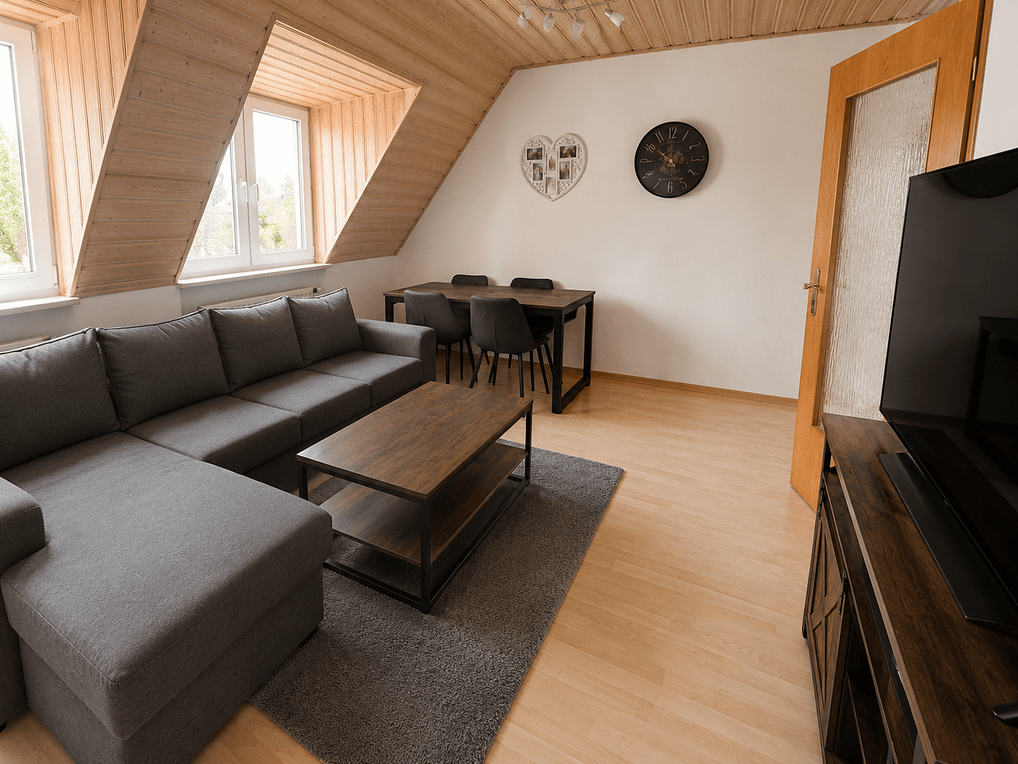 Pronájem bytu 3+1 61 m², Freisinger Str. 5, Ilmmünster, Bavorsko Pronájem bytu 3+1 61 m², Freisinger Str. 5, Ilmmünster, Bavorsko