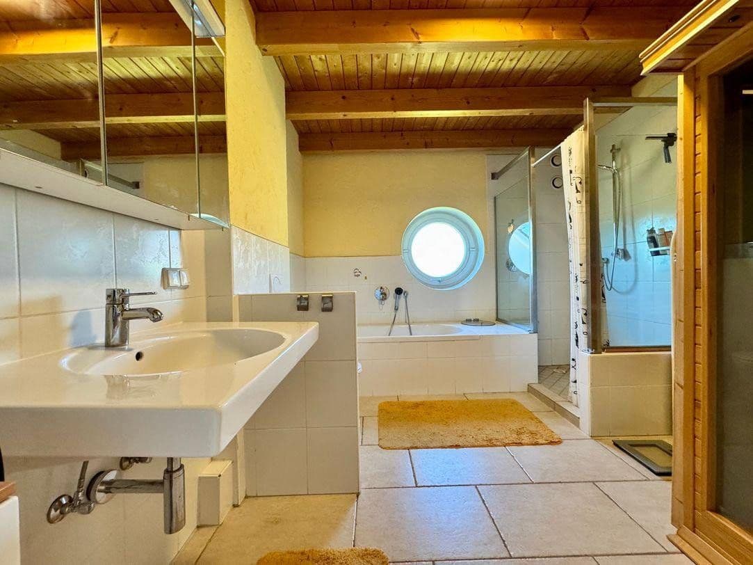 Prodej domu 174 m², pozemek 696 m², Liebenau, Hessen Prodej domu 174 m², pozemek 696 m², Liebenau, Hessen