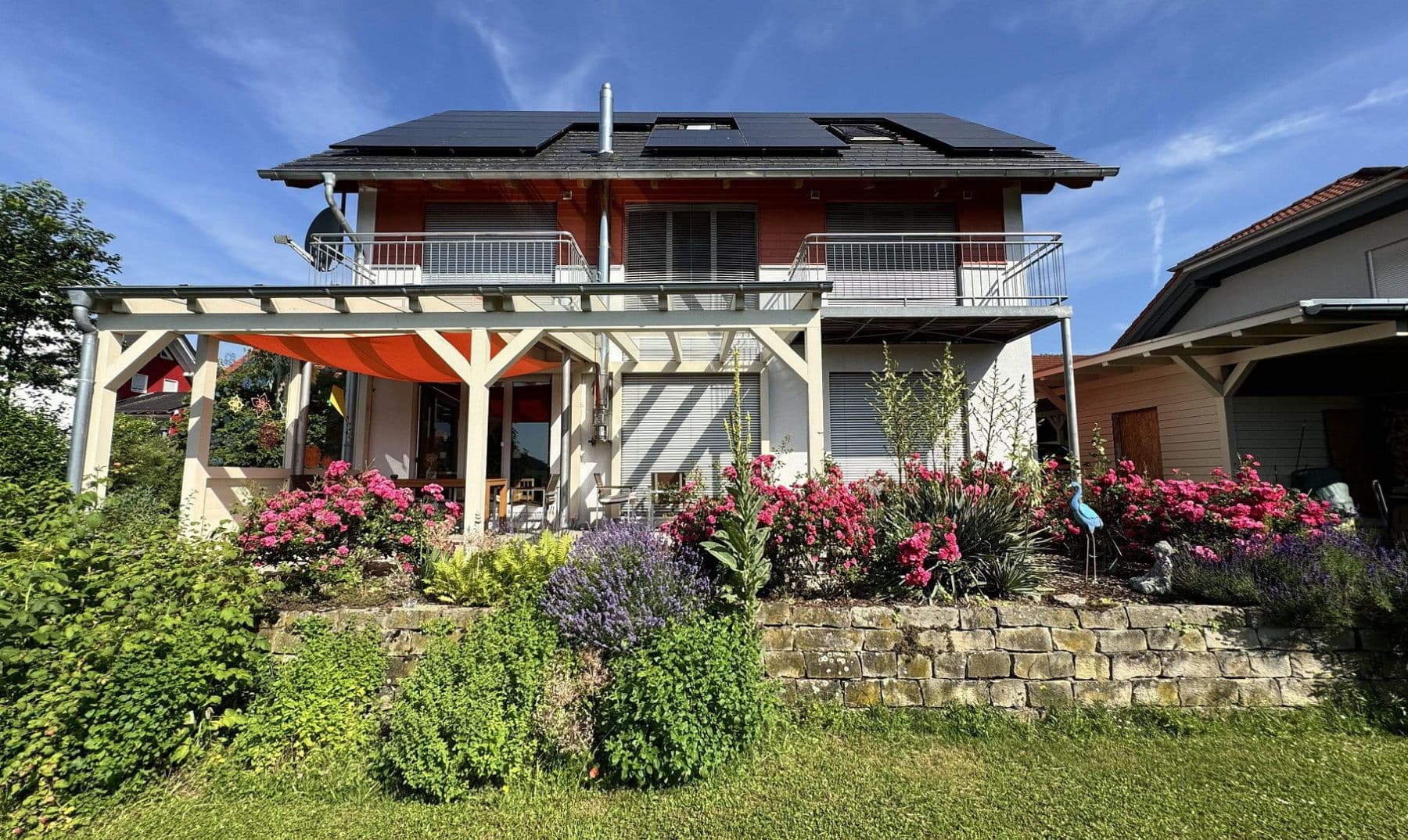 Prodej domu 200 m², pozemek 696 m², Liebenau, Hessen Prodej domu 200 m², pozemek 696 m², Liebenau, Hessen