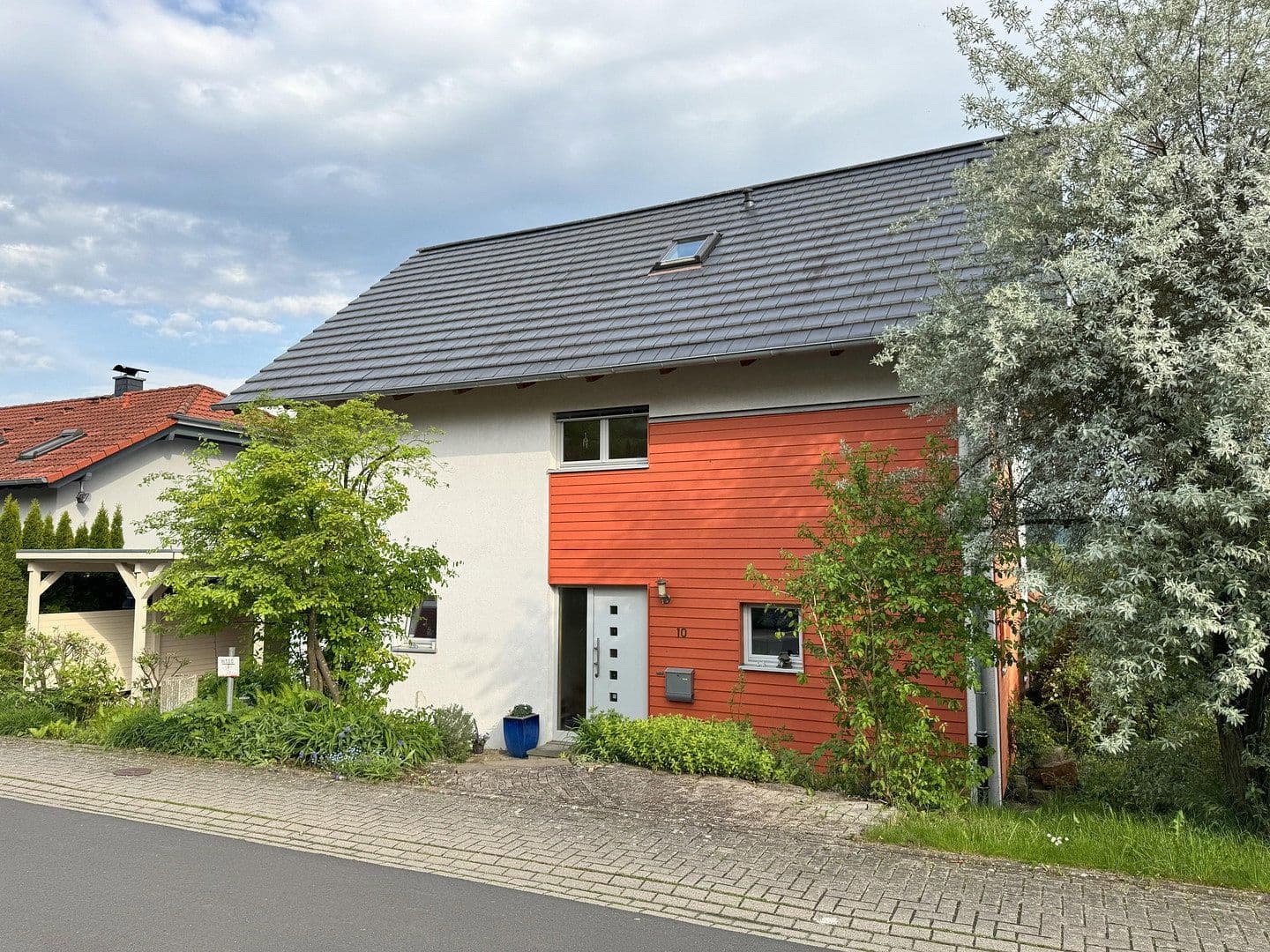 Prodej domu 174 m², pozemek 696 m², Liebenau, Hessen Prodej domu 174 m², pozemek 696 m², Liebenau, Hessen