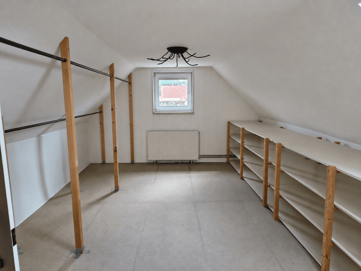 Prodej domu 70 m², pozemek 1.054 m², Hoppegarten, Braniborsko Prodej domu 70 m², pozemek 1.054 m², Hoppegarten, Braniborsko