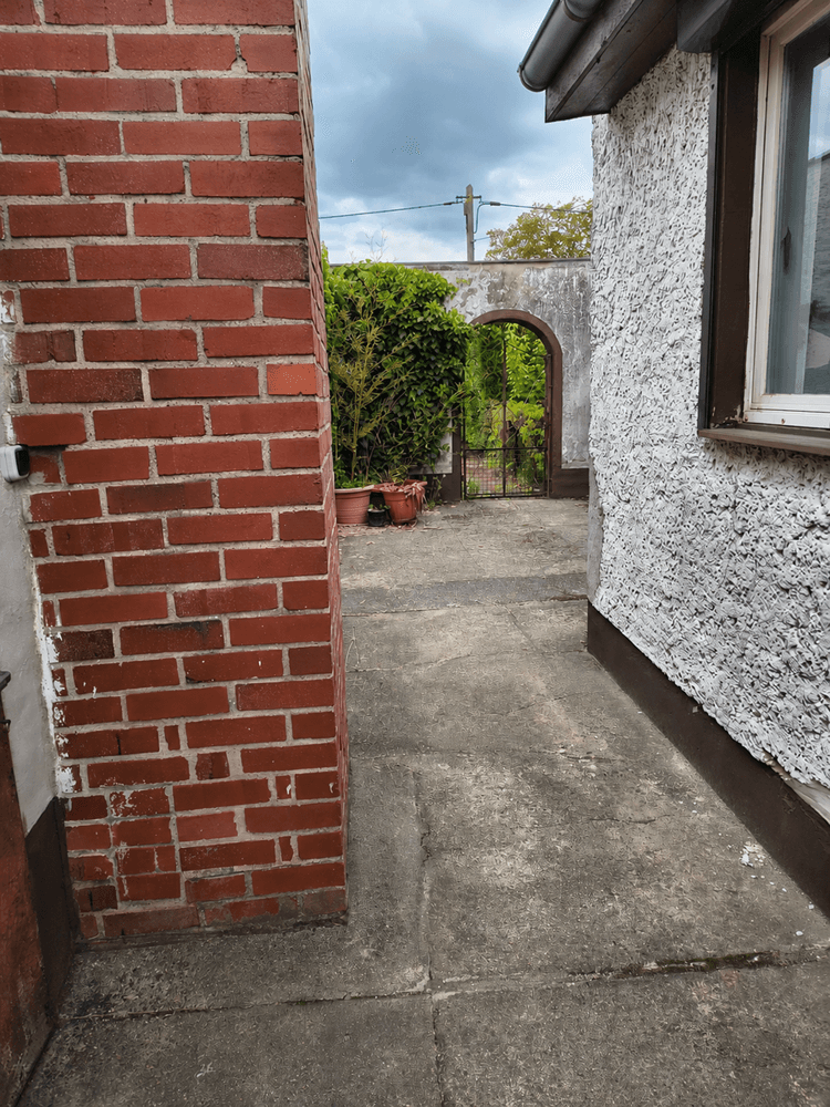 Prodej domu 70 m², pozemek 1.054 m², Hoppegarten, Braniborsko Prodej domu 70 m², pozemek 1.054 m², Hoppegarten, Braniborsko