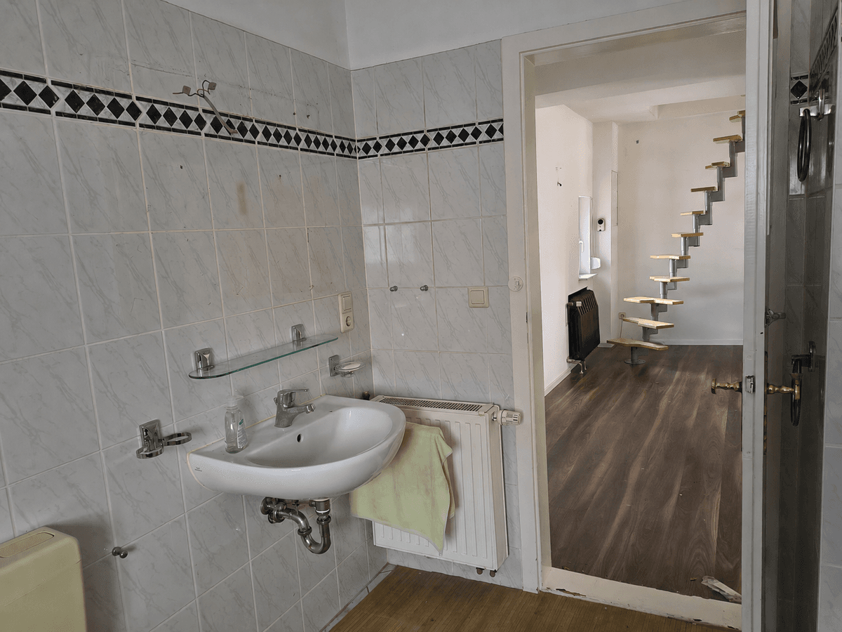 Prodej domu 70 m², pozemek 1.054 m², Hoppegarten, Braniborsko Prodej domu 70 m², pozemek 1.054 m², Hoppegarten, Braniborsko