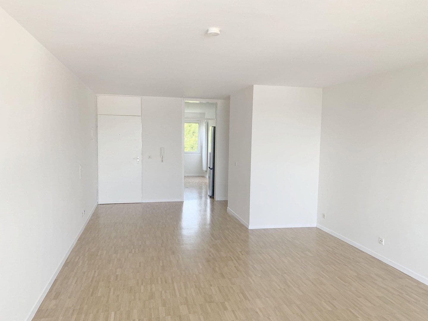 Pronájem bytu 3+1 80 m², Krummenackerstraße 0, Esslingen am Neckar, Bádensko-Württembersko Pronájem bytu 3+1 80 m², Krummenackerstraße 0, Esslingen am Neckar, Bádensko-Württembersko