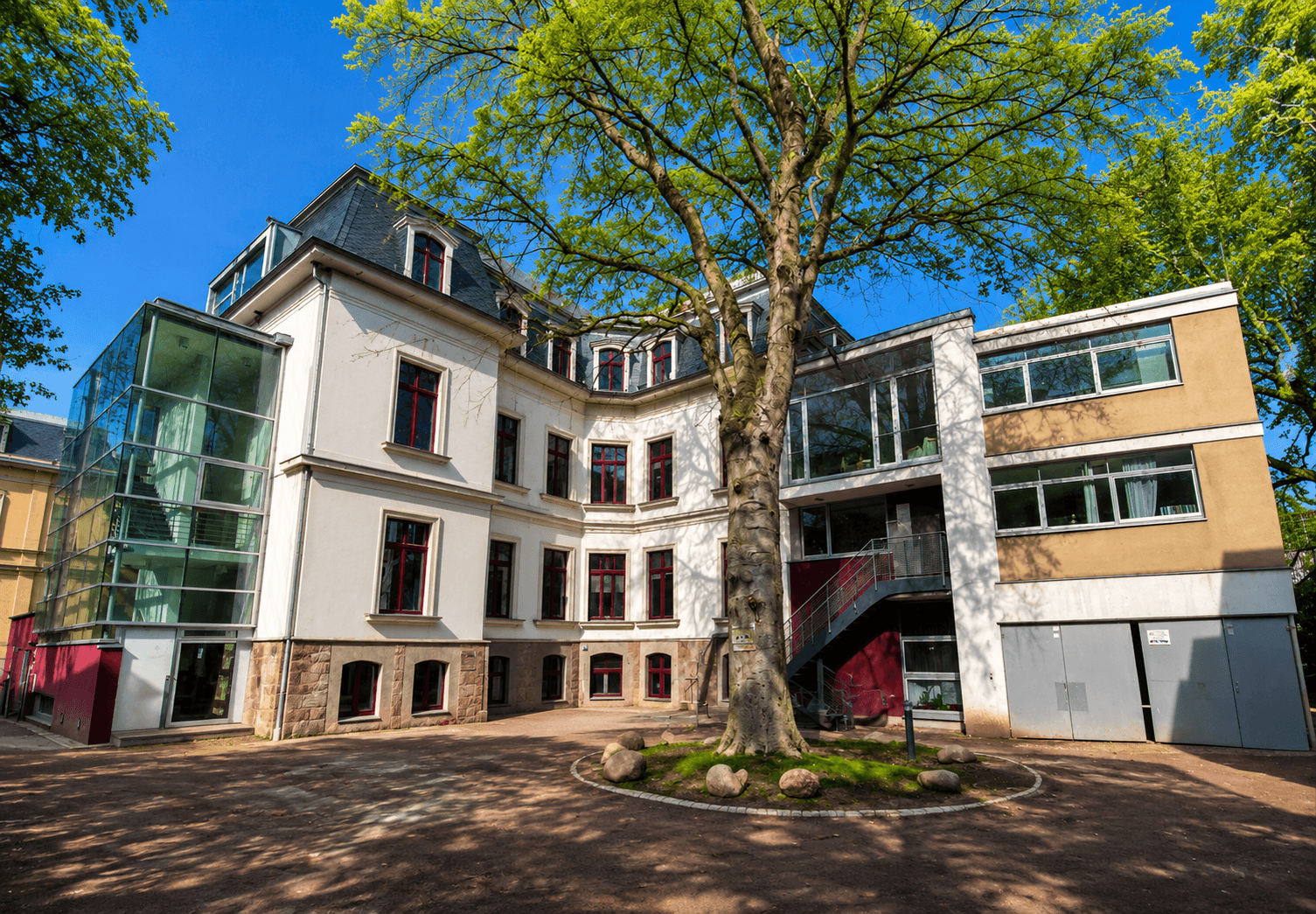 Prodej domu 1.722 m², pozemek 1.303 m², Pfaffendorfer Straße 26, Leipzig, Sasko Prodej domu 1.722 m², pozemek 1.303 m², Pfaffendorfer Straße 26, Leipzig, Sasko