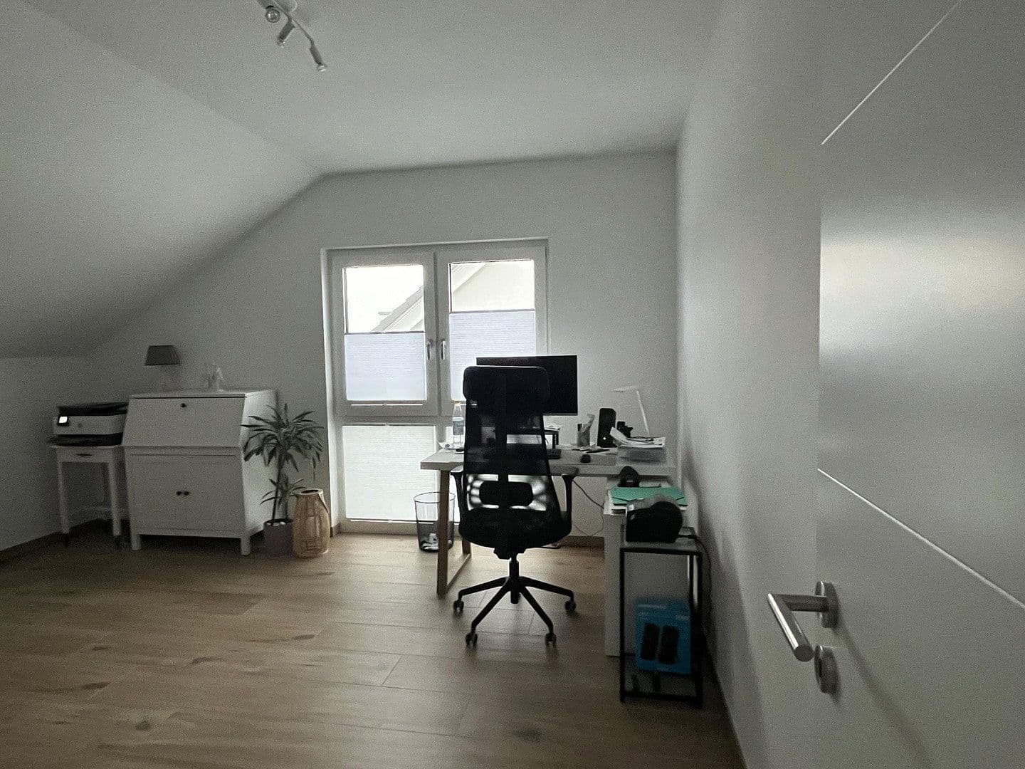 Prodej domu 180 m², pozemek 608 m², Velbert, Severní Porýní-Vestfálsko Prodej domu 180 m², pozemek 608 m², Velbert, Severní Porýní-Vestfálsko