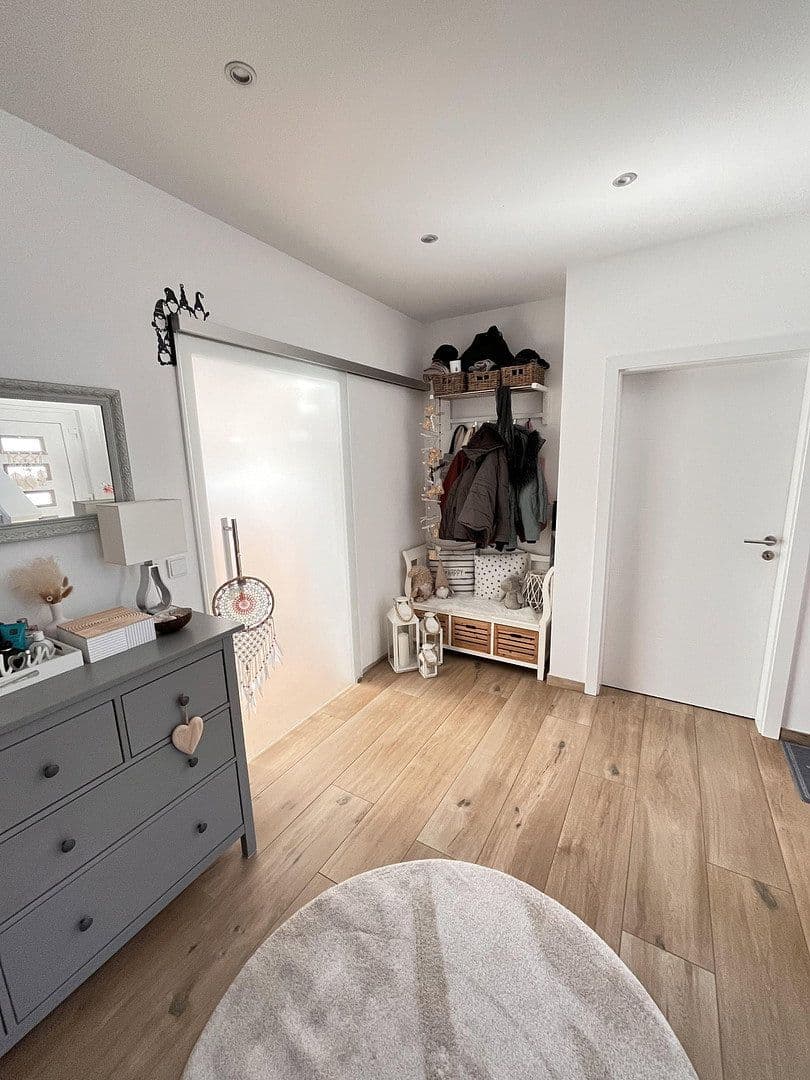 Prodej domu 180 m², pozemek 608 m², Velbert, Severní Porýní-Vestfálsko Prodej domu 180 m², pozemek 608 m², Velbert, Severní Porýní-Vestfálsko