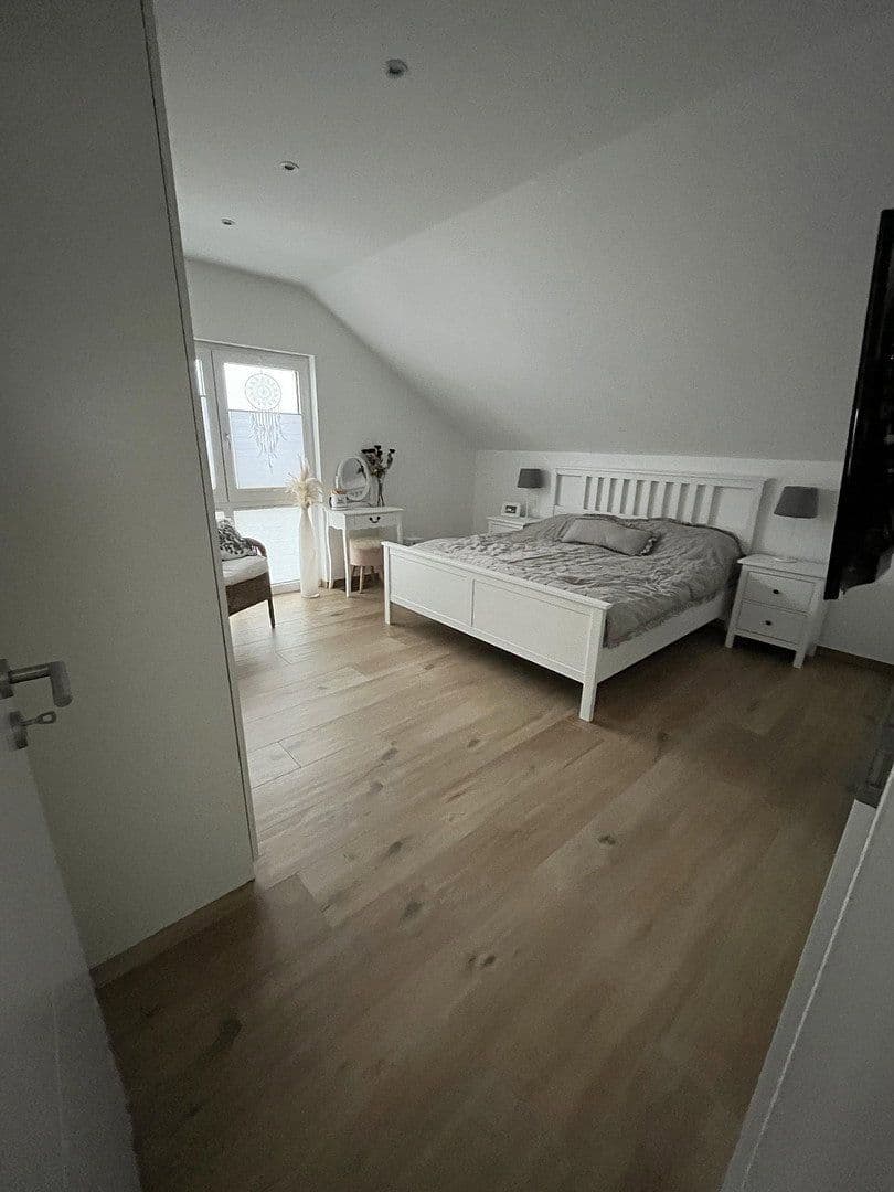 Prodej domu 180 m², pozemek 608 m², Velbert, Severní Porýní-Vestfálsko Prodej domu 180 m², pozemek 608 m², Velbert, Severní Porýní-Vestfálsko