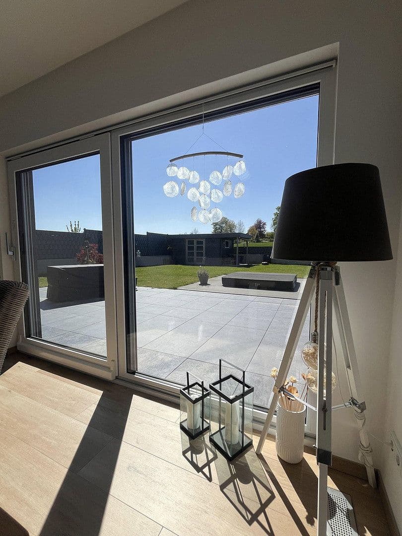 Prodej domu 180 m², pozemek 608 m², Velbert, Severní Porýní-Vestfálsko Prodej domu 180 m², pozemek 608 m², Velbert, Severní Porýní-Vestfálsko