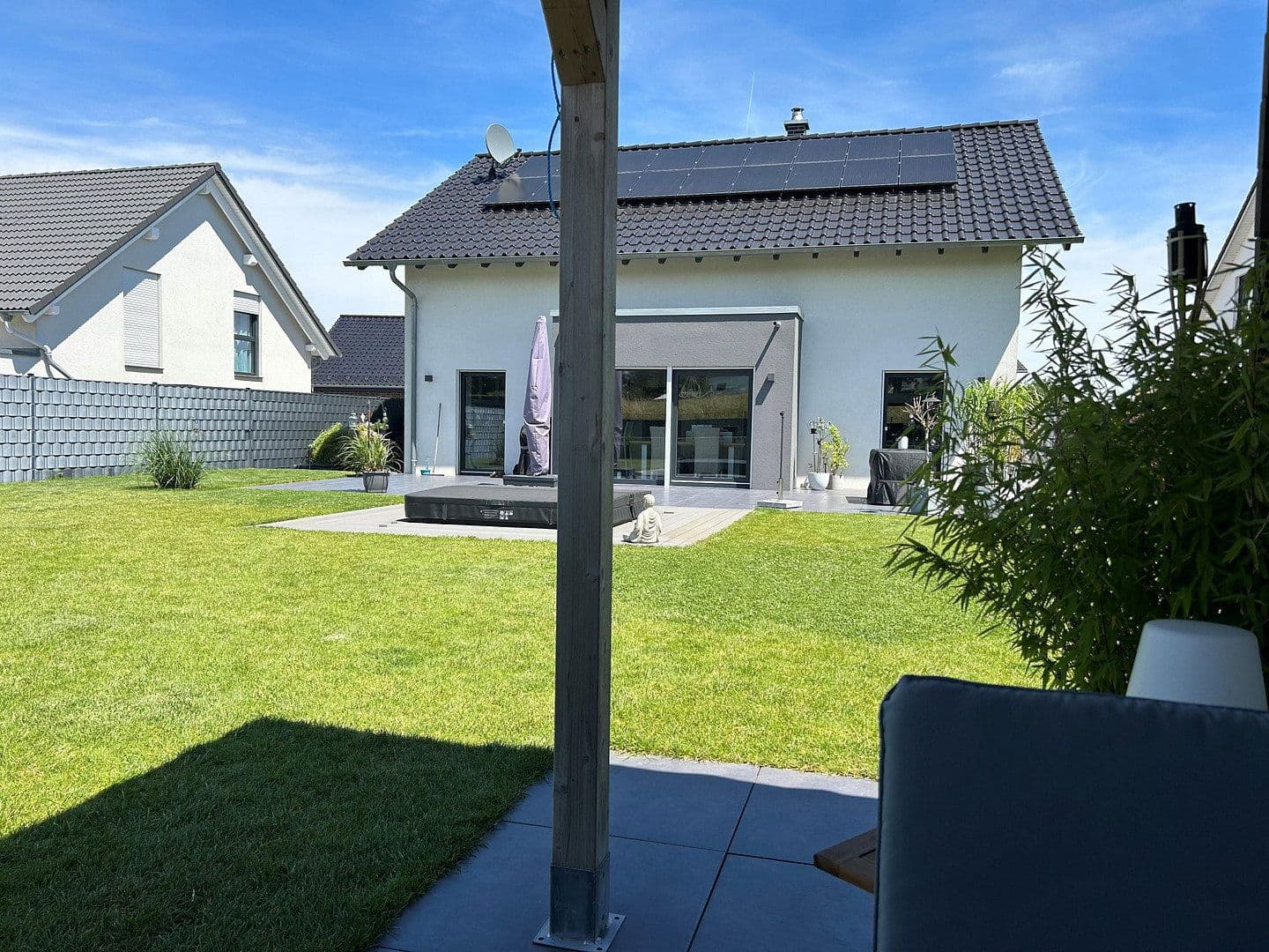 Prodej domu 180 m², pozemek 608 m², Velbert, Severní Porýní-Vestfálsko Prodej domu 180 m², pozemek 608 m², Velbert, Severní Porýní-Vestfálsko