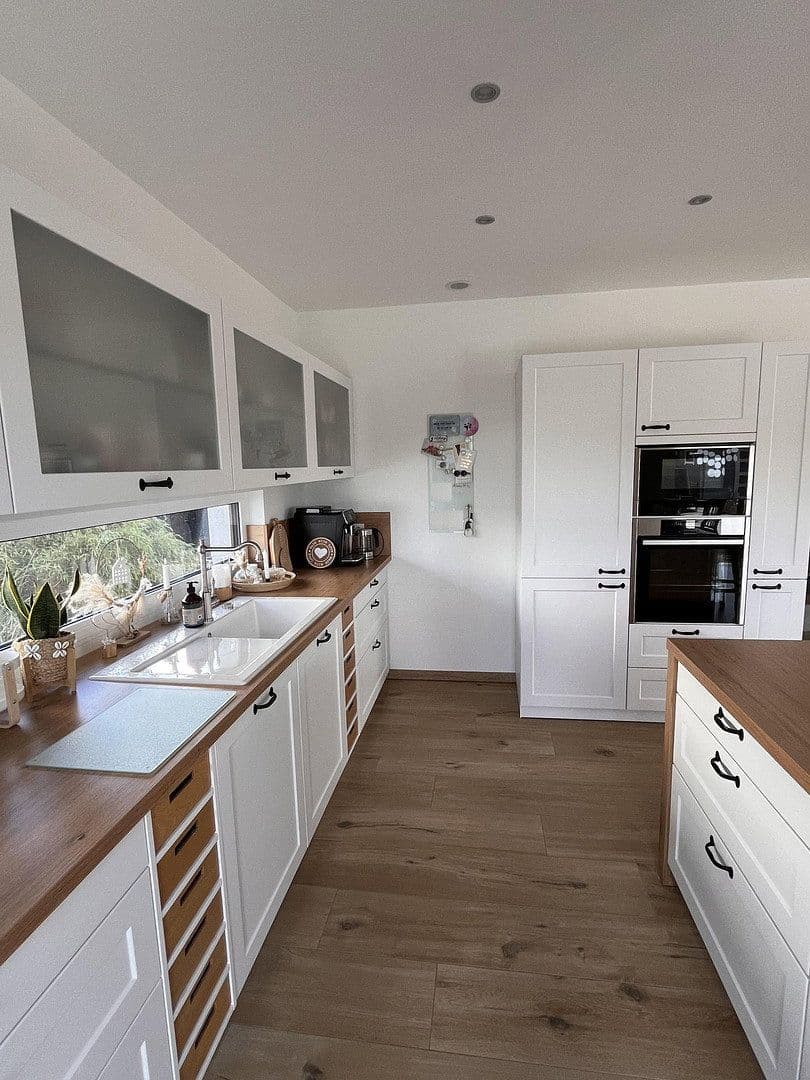 Prodej domu 180 m², pozemek 608 m², Velbert, Severní Porýní-Vestfálsko Prodej domu 180 m², pozemek 608 m², Velbert, Severní Porýní-Vestfálsko