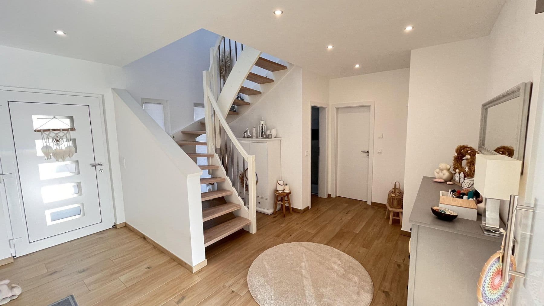Prodej domu 180 m², pozemek 608 m², Velbert, Severní Porýní-Vestfálsko Prodej domu 180 m², pozemek 608 m², Velbert, Severní Porýní-Vestfálsko