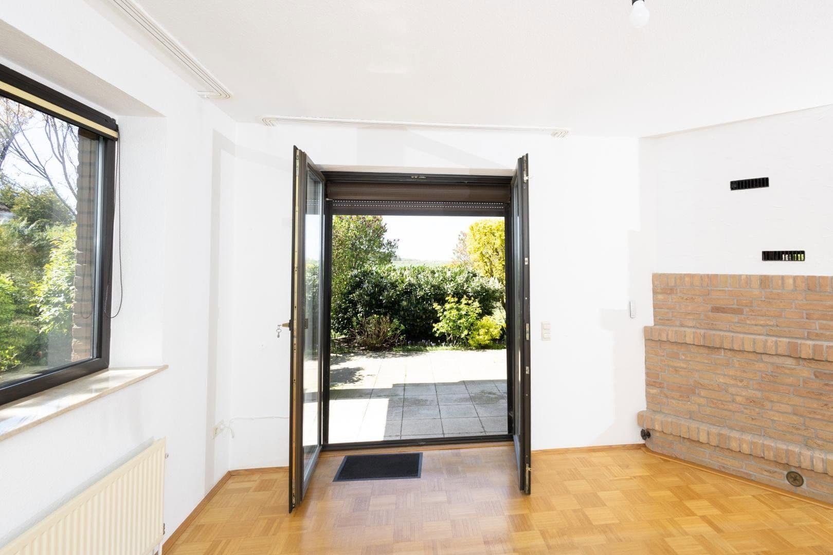 Prodej domu 192 m², pozemek 674 m², Garbsen, Dolní Sasko Prodej domu 192 m², pozemek 674 m², Garbsen, Dolní Sasko