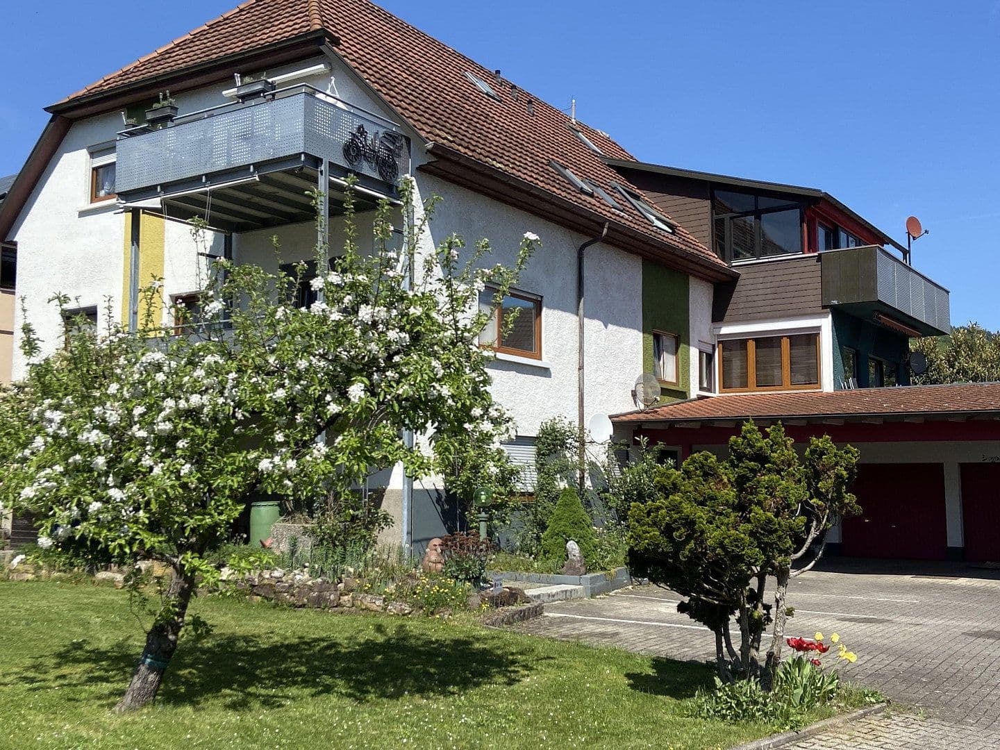 Prodej domu 383 m², pozemek 800 m², Reichenbach am Heuberg, Bádensko-Württembersko Prodej domu 383 m², pozemek 800 m², Reichenbach am Heuberg, Bádensko-Württembersko