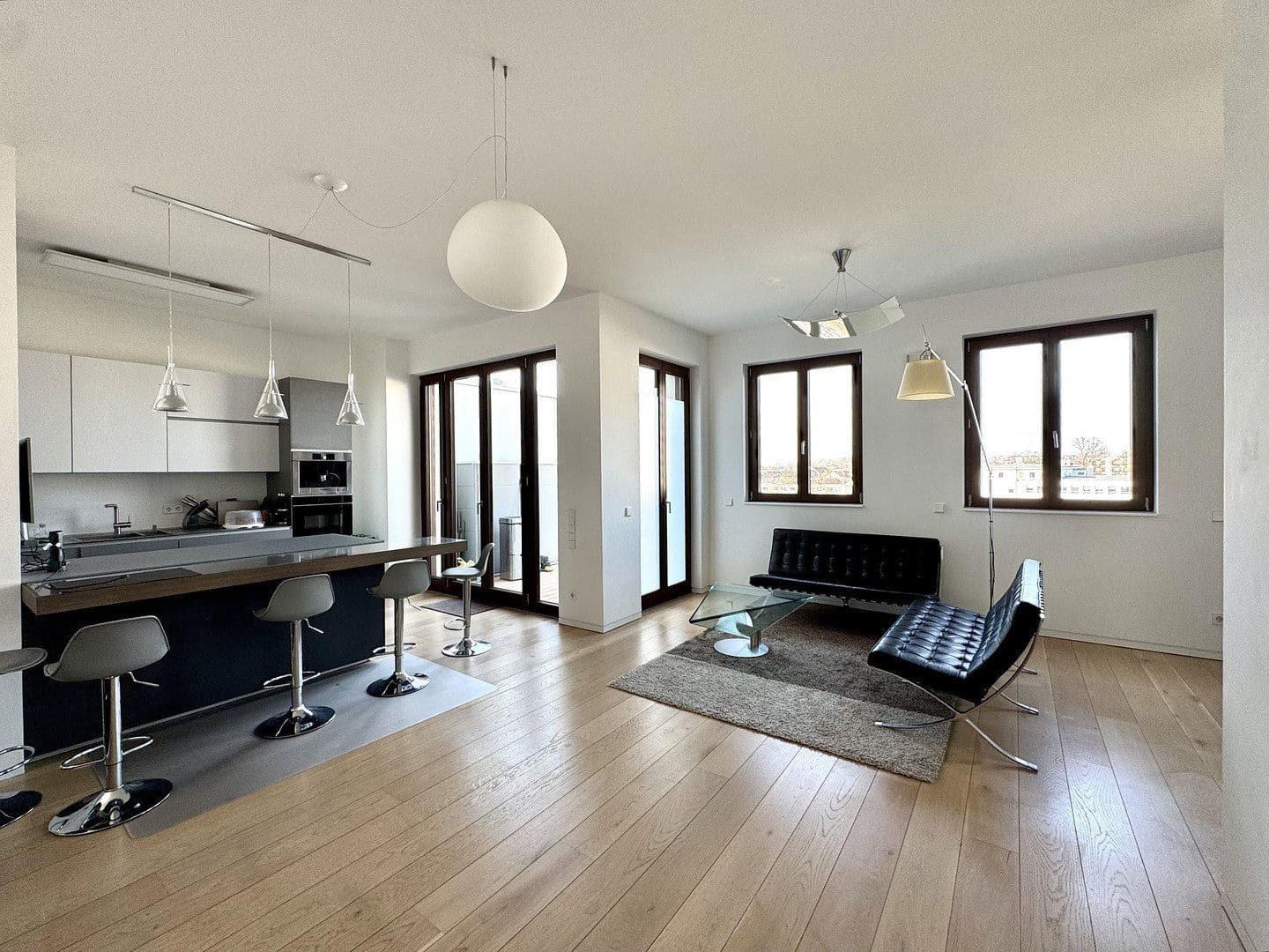 Prodej bytu 4+1 144 m², Frankfurt am Main, Hessen Prodej bytu 4+1 144 m², Frankfurt am Main, Hessen
