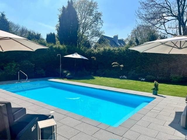 Prodej domu 244 m², pozemek 760 m², Krefeld, Severní Porýní-Vestfálsko Prodej domu 244 m², pozemek 760 m², Krefeld, Severní Porýní-Vestfálsko