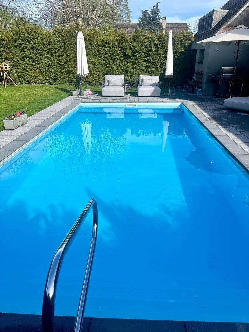Prodej domu 244 m², pozemek 760 m², Krefeld, Severní Porýní-Vestfálsko Prodej domu 244 m², pozemek 760 m², Krefeld, Severní Porýní-Vestfálsko