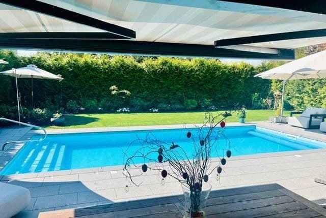 Prodej domu 244 m², pozemek 760 m², Krefeld, Severní Porýní-Vestfálsko Prodej domu 244 m², pozemek 760 m², Krefeld, Severní Porýní-Vestfálsko