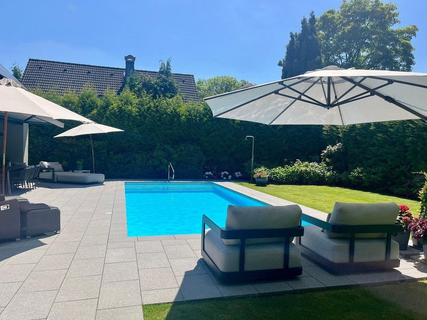 Prodej domu 244 m², pozemek 760 m², Krefeld, Severní Porýní-Vestfálsko Prodej domu 244 m², pozemek 760 m², Krefeld, Severní Porýní-Vestfálsko