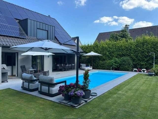 Prodej domu 244 m², pozemek 760 m², Krefeld, Severní Porýní-Vestfálsko Prodej domu 244 m², pozemek 760 m², Krefeld, Severní Porýní-Vestfálsko