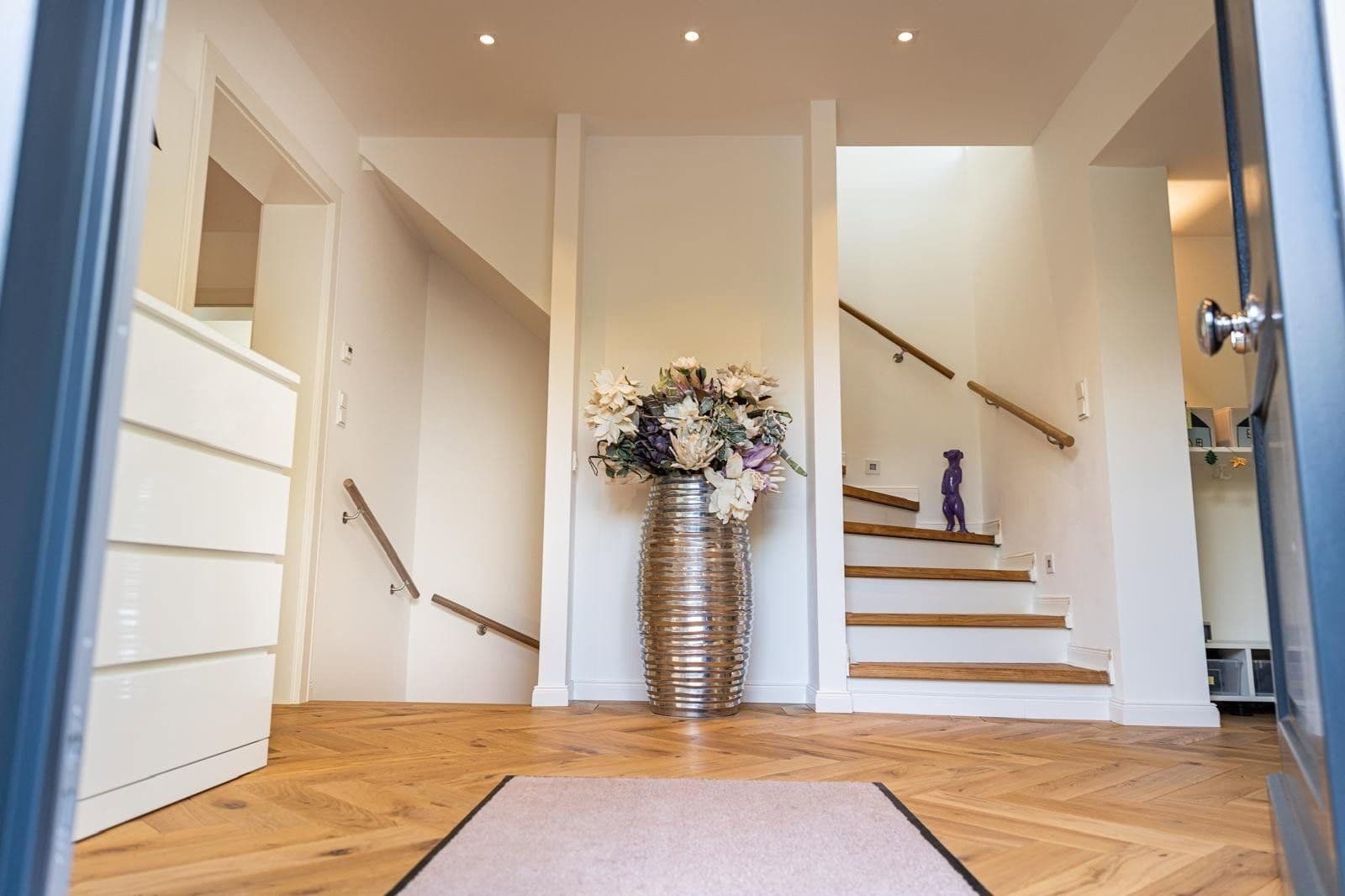 Prodej domu 244 m², pozemek 760 m², Krefeld, Severní Porýní-Vestfálsko Prodej domu 244 m², pozemek 760 m², Krefeld, Severní Porýní-Vestfálsko