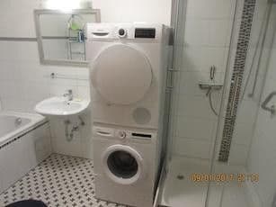 Prodej domu 1.570 m², pozemek 1.000 m², Deggendorf, Bavorsko Prodej domu 1.570 m², pozemek 1.000 m², Deggendorf, Bavorsko