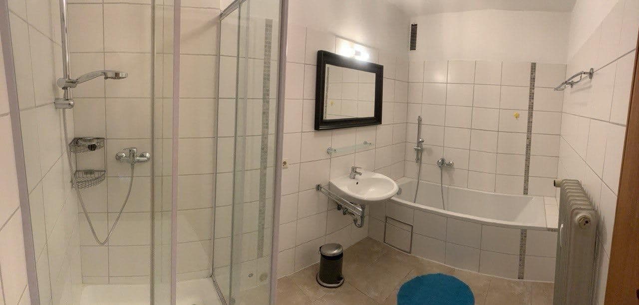 Prodej domu 1.570 m², pozemek 1.000 m², Deggendorf, Bavorsko Prodej domu 1.570 m², pozemek 1.000 m², Deggendorf, Bavorsko