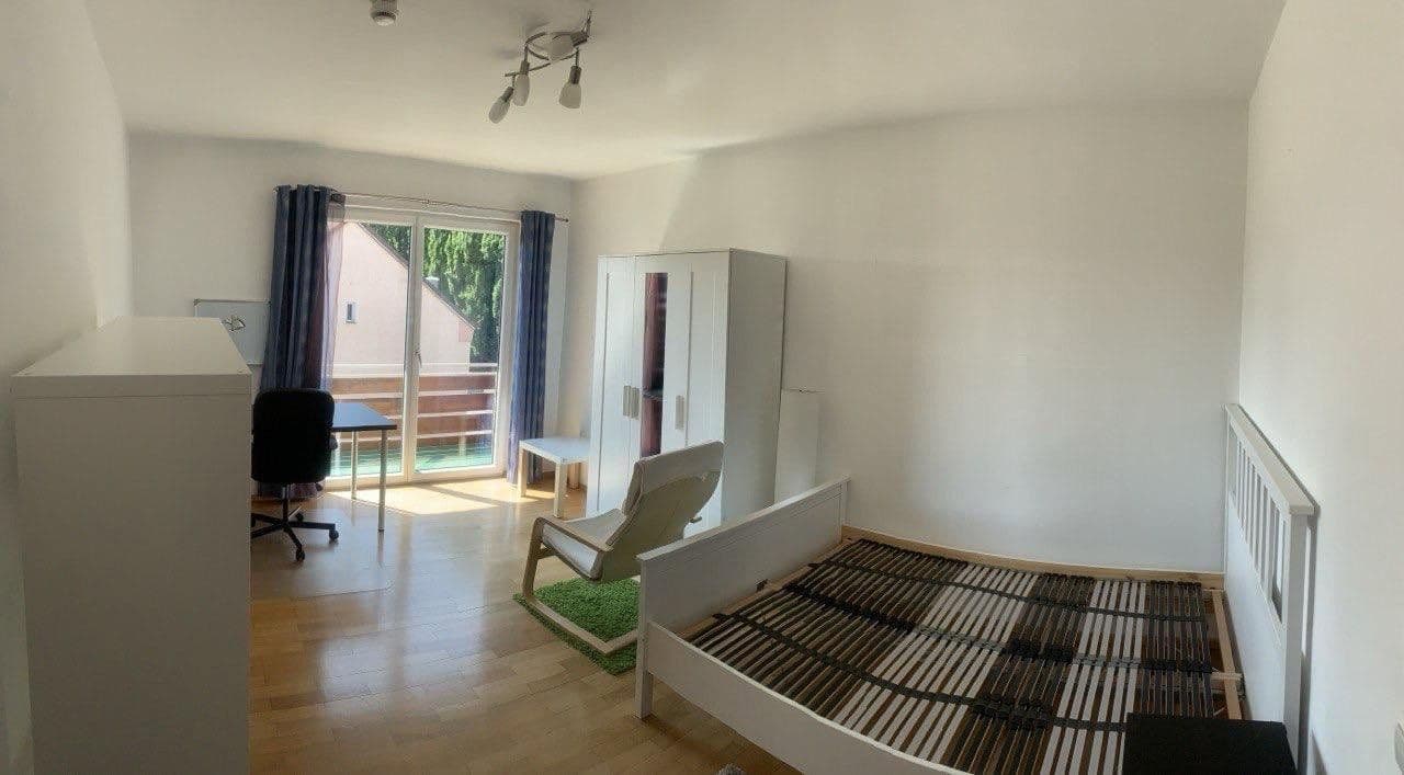 Prodej domu 1.570 m², pozemek 1.000 m², Deggendorf, Bavorsko Prodej domu 1.570 m², pozemek 1.000 m², Deggendorf, Bavorsko